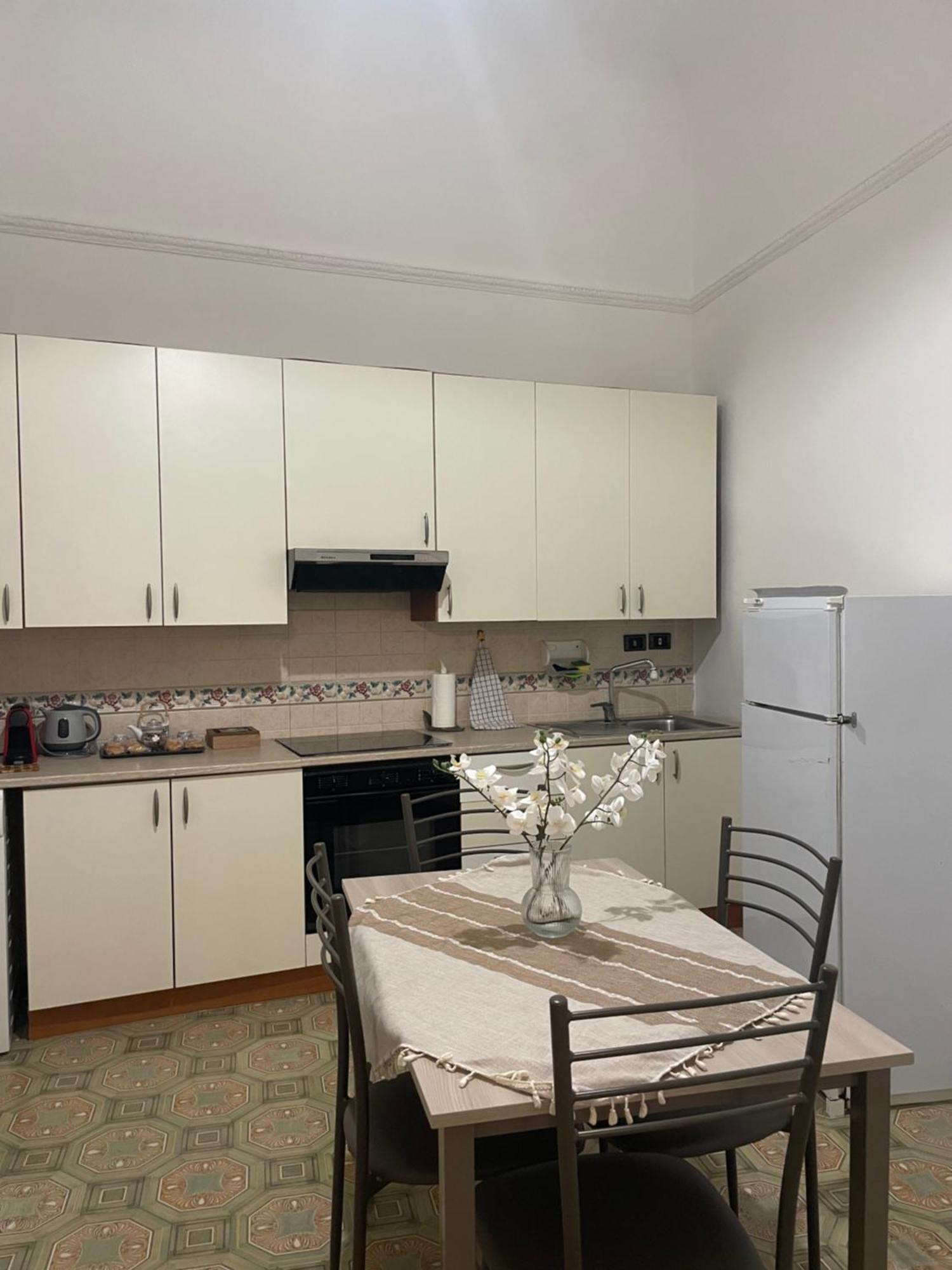 Dimora Pugliese Apartment Bari Luaran gambar