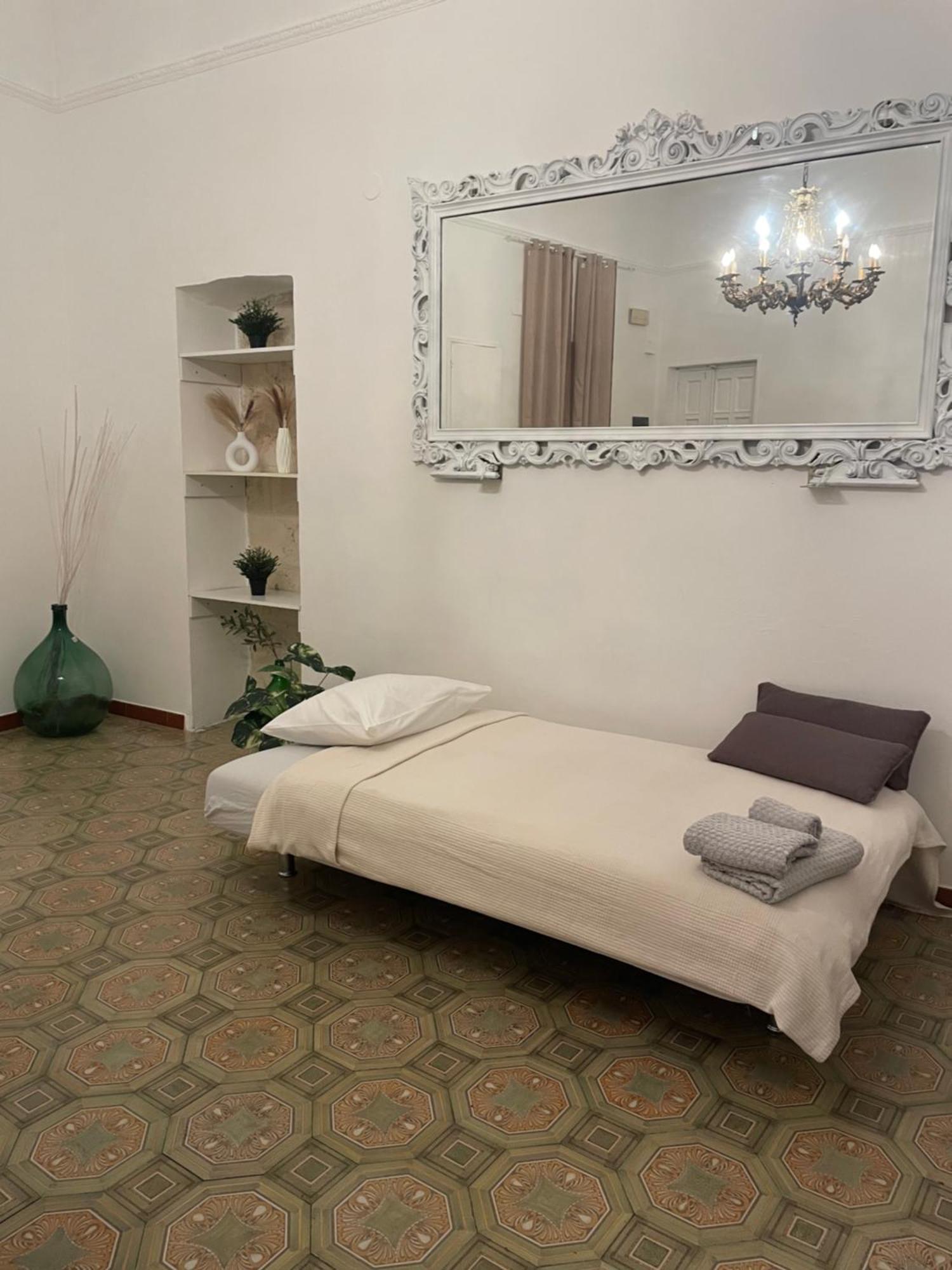 Dimora Pugliese Apartment Bari Luaran gambar